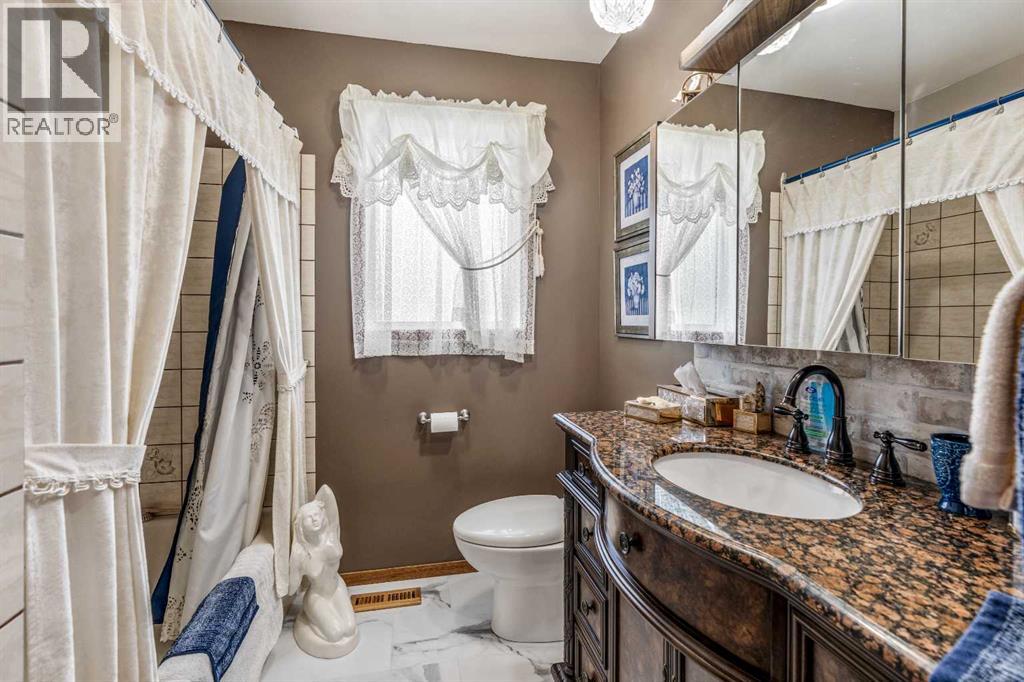 Single Family House Bungalow for Sale in   Street S Victoria Park Lethbridge 