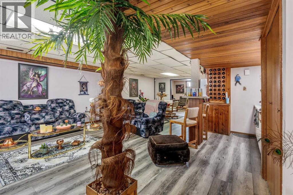 Single Family House Bungalow for Sale in   Street S Victoria Park Lethbridge 