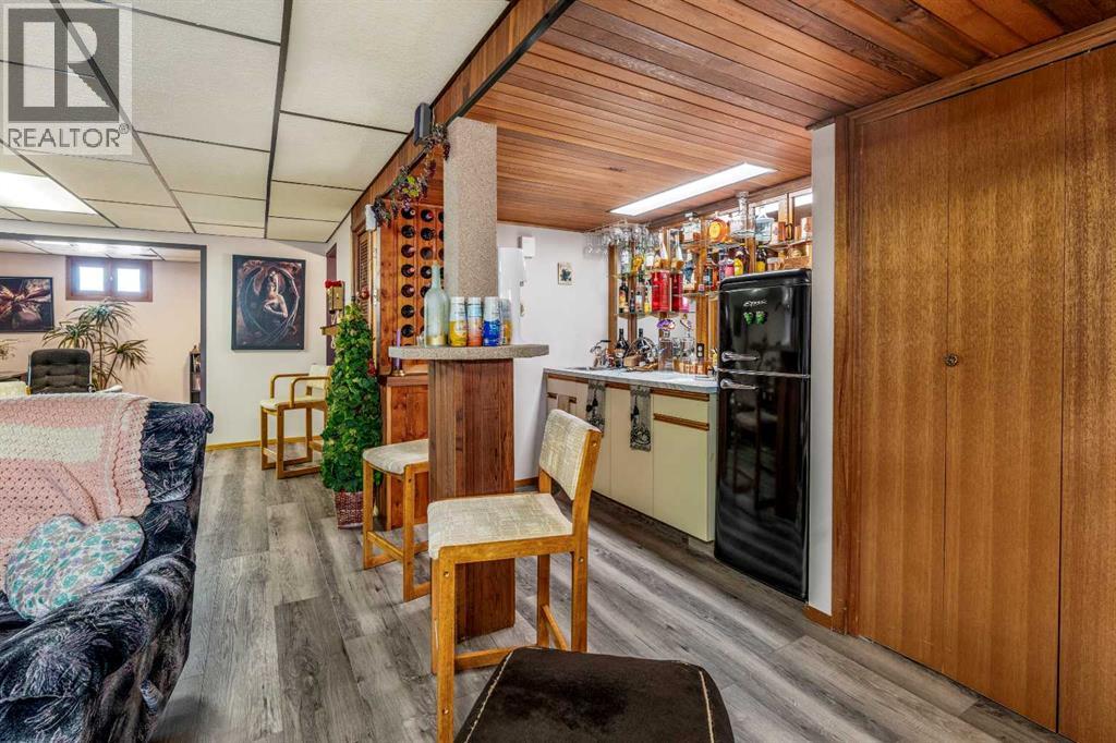 Single Family House Bungalow for Sale in   Street S Victoria Park Lethbridge 