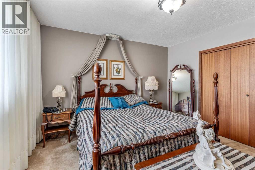 Single Family House Bungalow for Sale in   Street S Victoria Park Lethbridge 