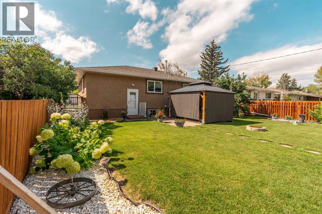 Single Family House Bungalow for Sale in   Street S Victoria Park Lethbridge 