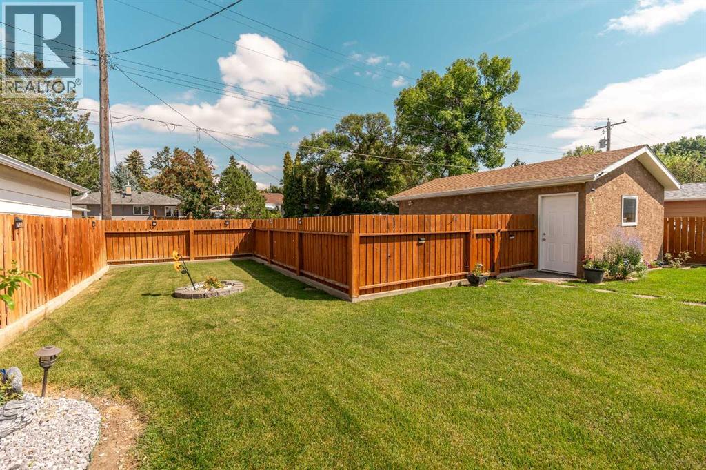 Single Family House Bungalow for Sale in   Street S Victoria Park Lethbridge 