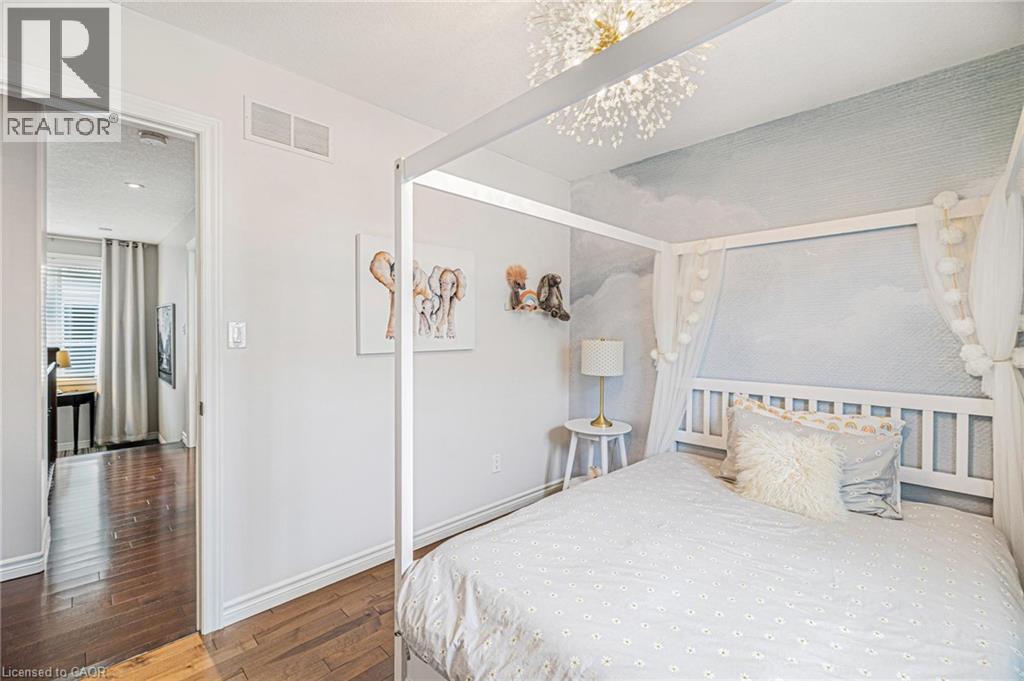 Photo 22 of 116 Stuckey Avenue, Baden ON