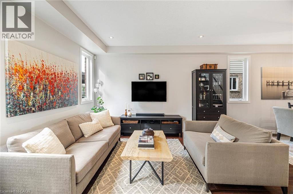Photo 8 of 116 Stuckey Avenue, Baden ON