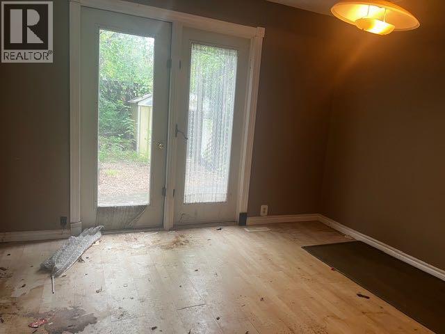Photo 3 of 105 Windsor Drive, Fort Mcmurray AB