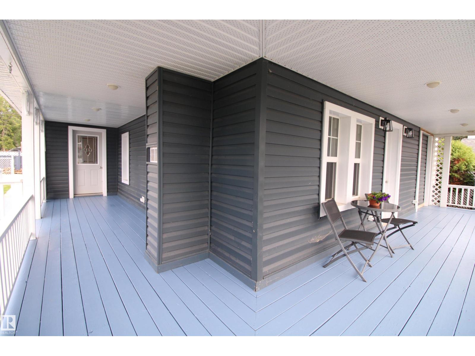Photo 15 of 4503 50 Av, Rural Lac Ste Anne County AB