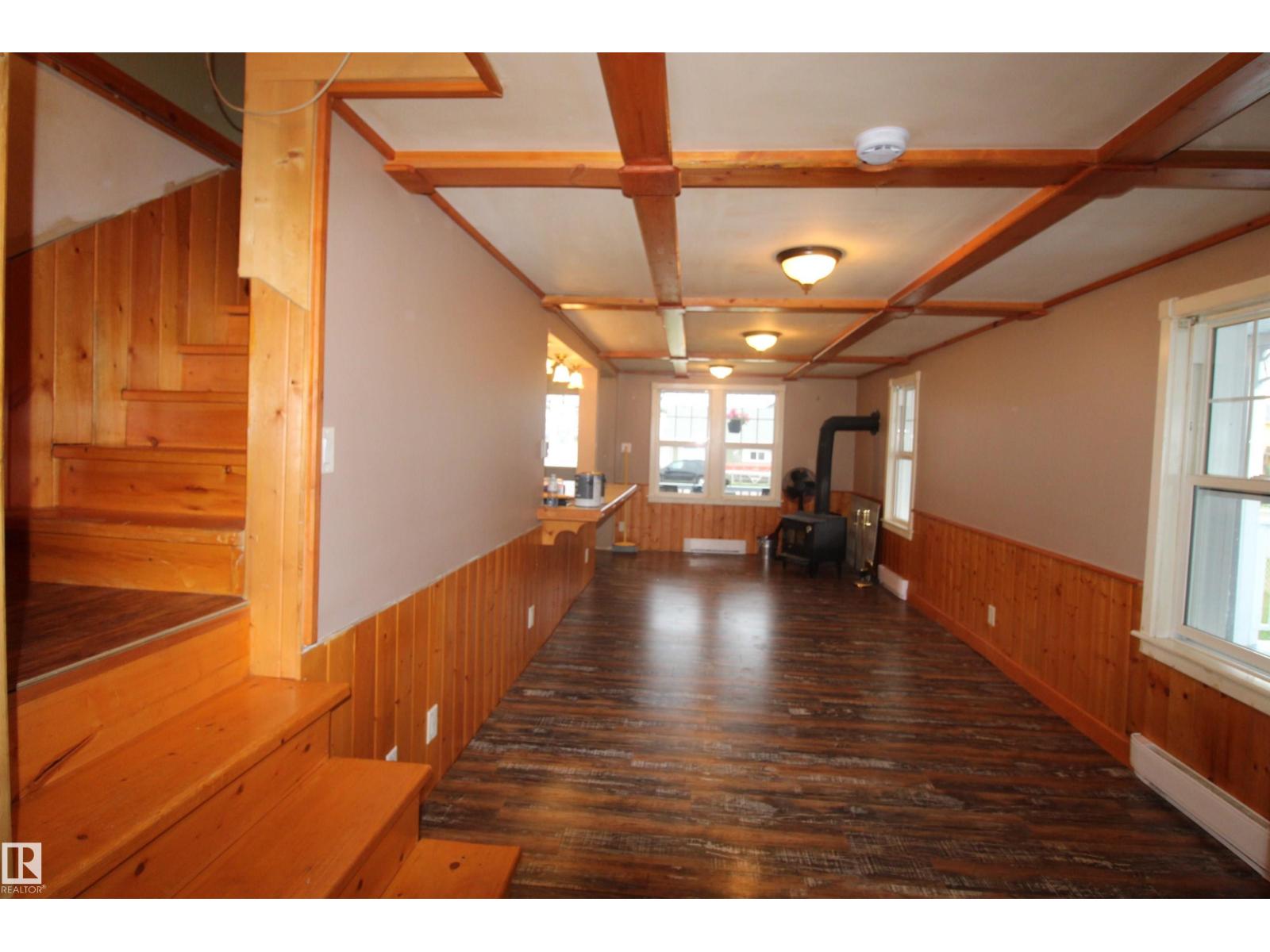 Photo 33 of 4503 50 Av, Rural Lac Ste Anne County AB