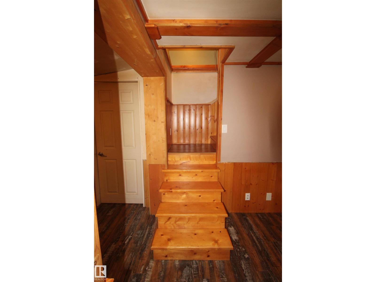 Photo 34 of 4503 50 Av, Rural Lac Ste Anne County AB