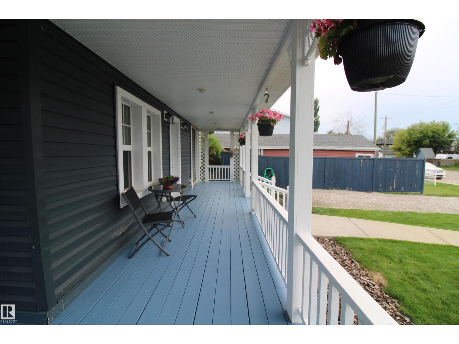 Photo 16 of 4503 50 Av, Rural Lac Ste Anne County AB