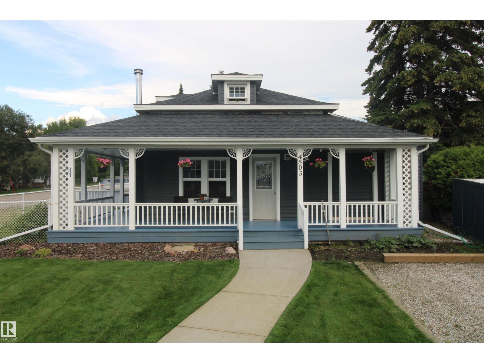 Photo 1 of 4503 50 Av, Rural Lac Ste Anne County AB