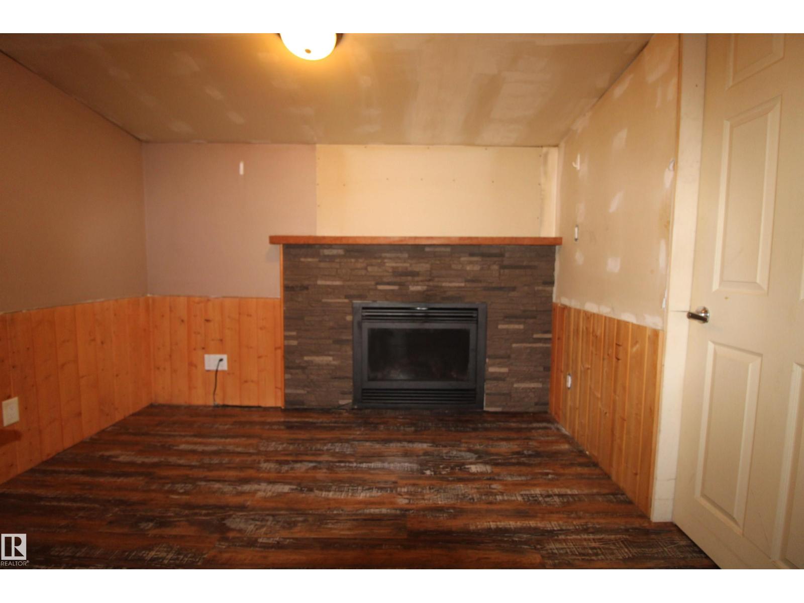 Photo 32 of 4503 50 Av, Rural Lac Ste Anne County AB