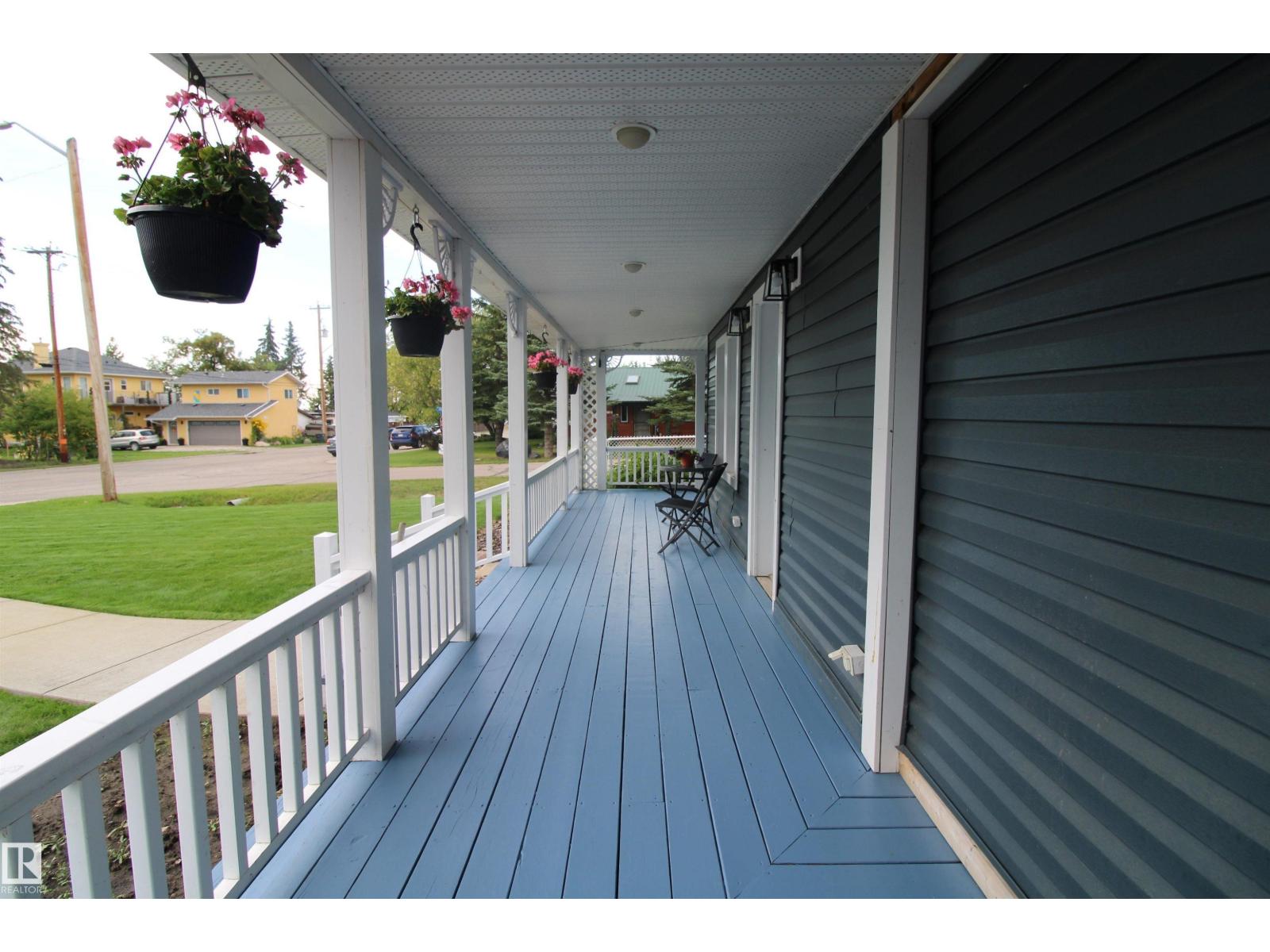 Photo 17 of 4503 50 Av, Rural Lac Ste Anne County AB
