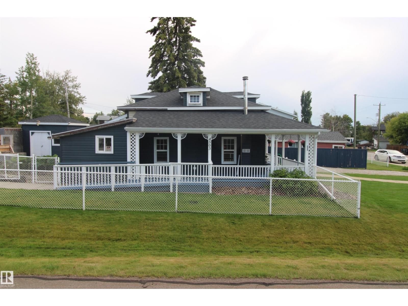Photo 6 of 4503 50 Av, Rural Lac Ste Anne County AB