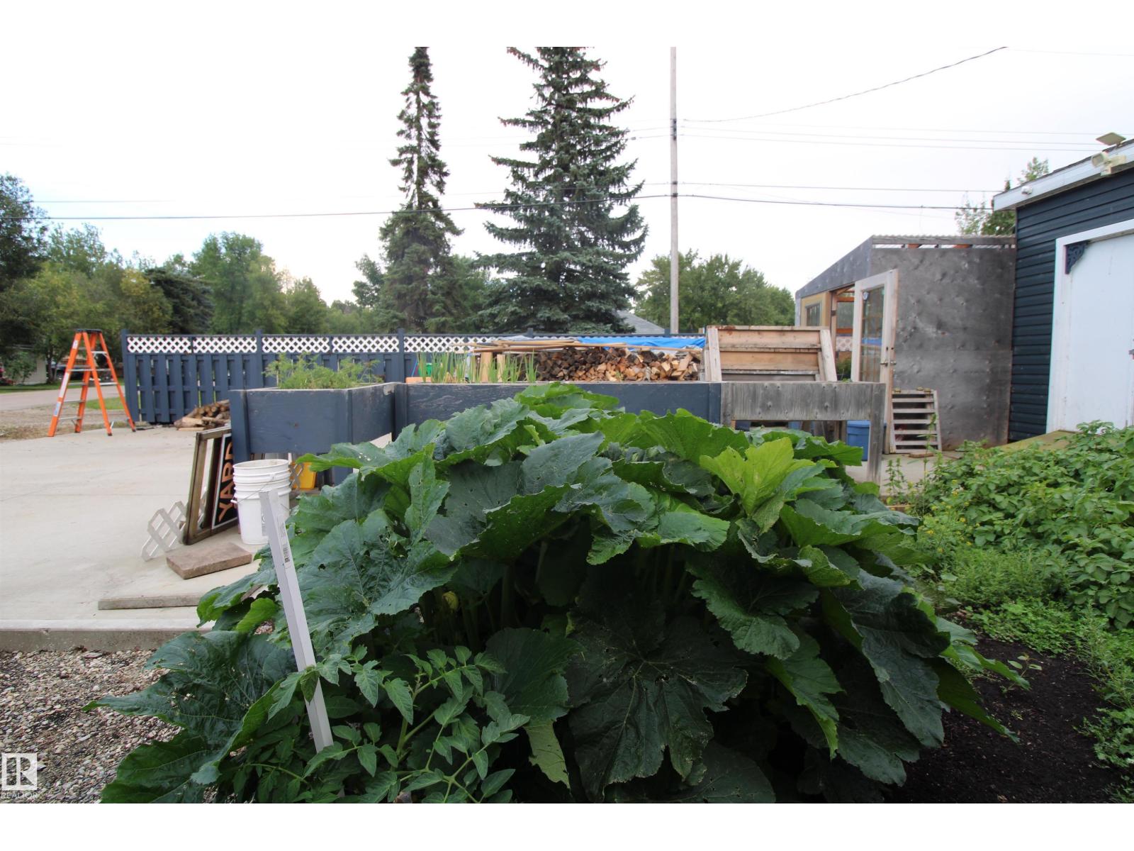 Photo 46 of 4503 50 Av, Rural Lac Ste Anne County AB