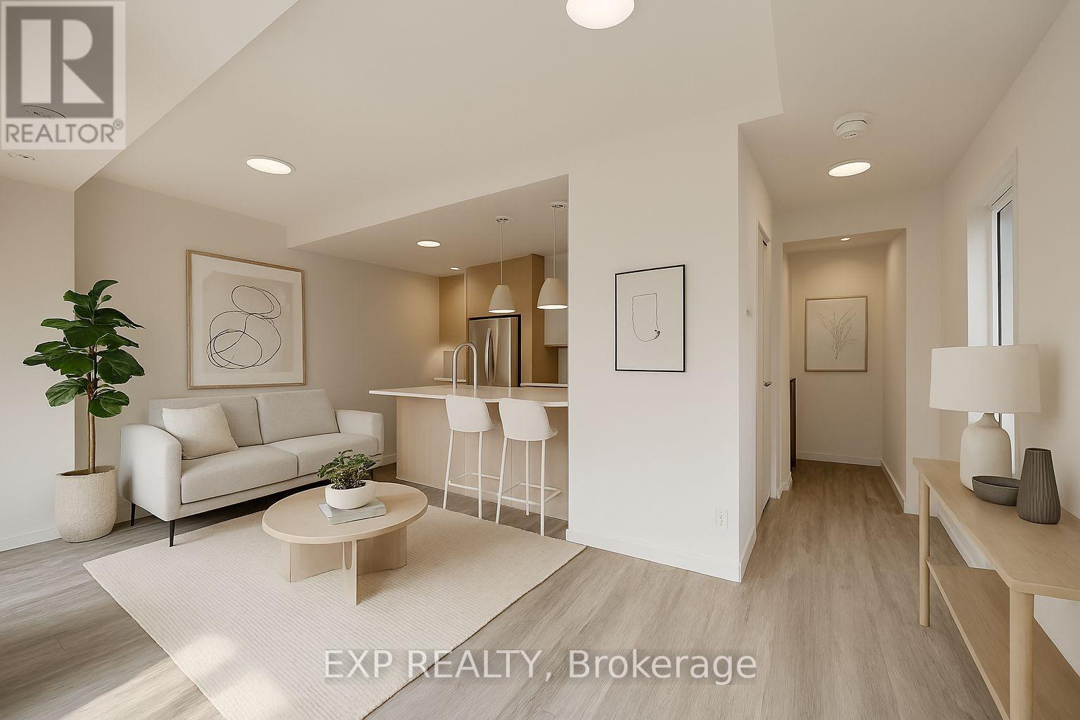 Photo 8 of 54 Matawin Lane, Richmond Hill ON