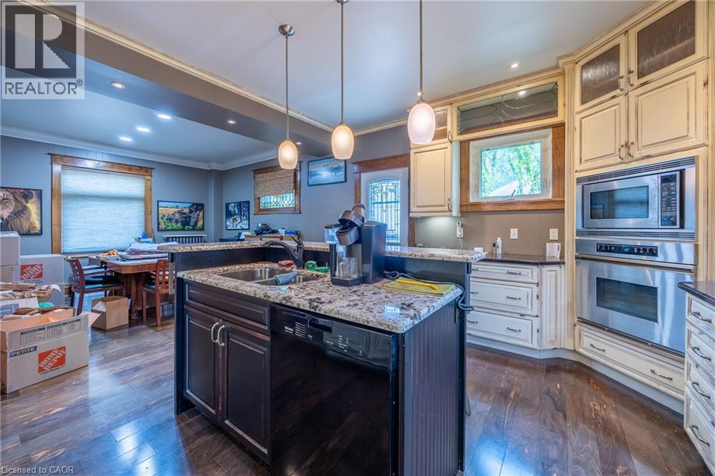 Photo 21 of 41 Baldwin Street, Tillsonburg ON