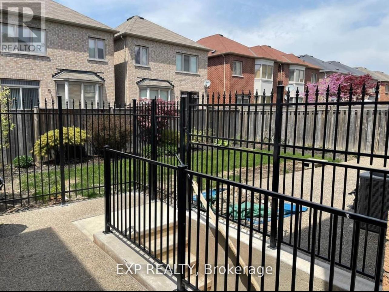 Photo 8 of Lower 3095 Tacc Drive, Mississauga ON