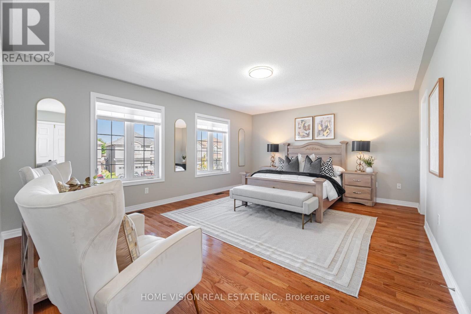Photo 19 of 7174 Saint Barbara Boulevard, Mississauga ON