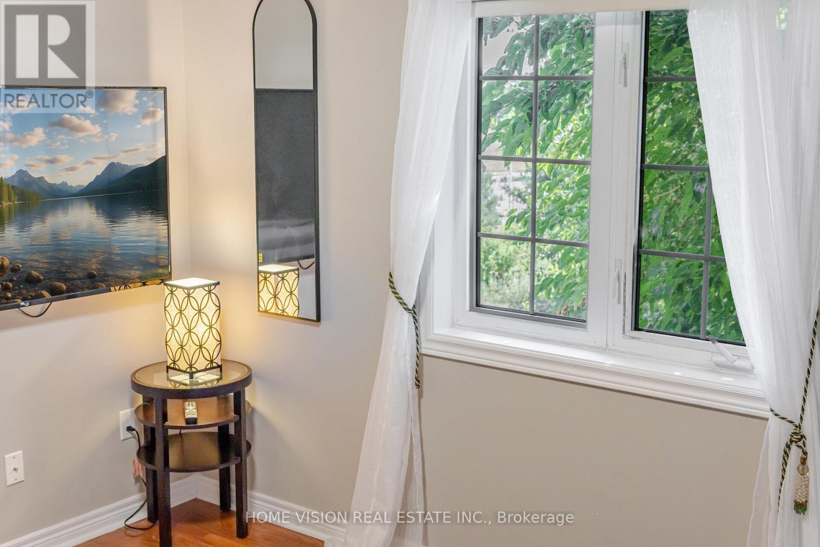 Photo 26 of 7174 Saint Barbara Boulevard, Mississauga ON