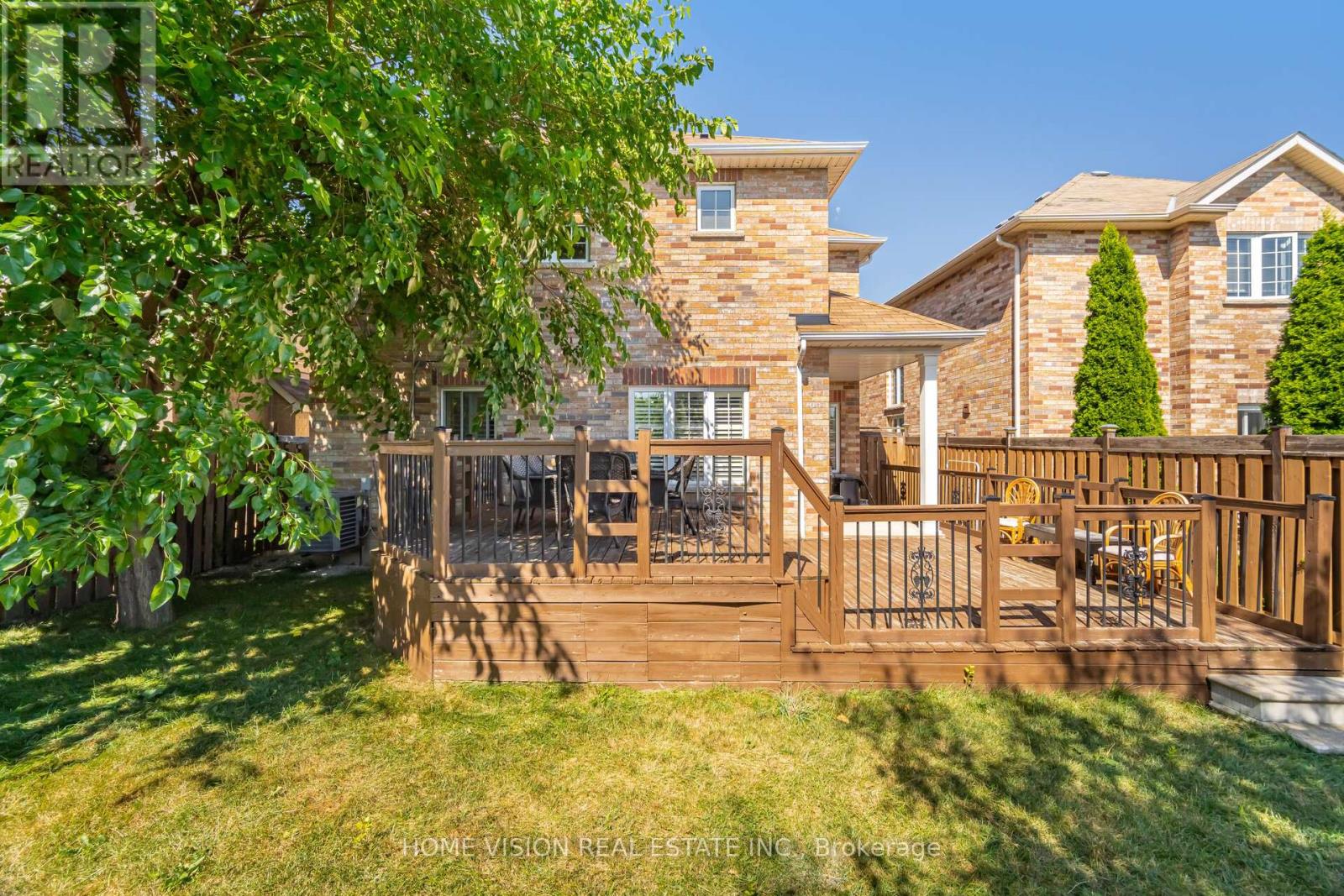 Photo 35 of 7174 Saint Barbara Boulevard, Mississauga ON