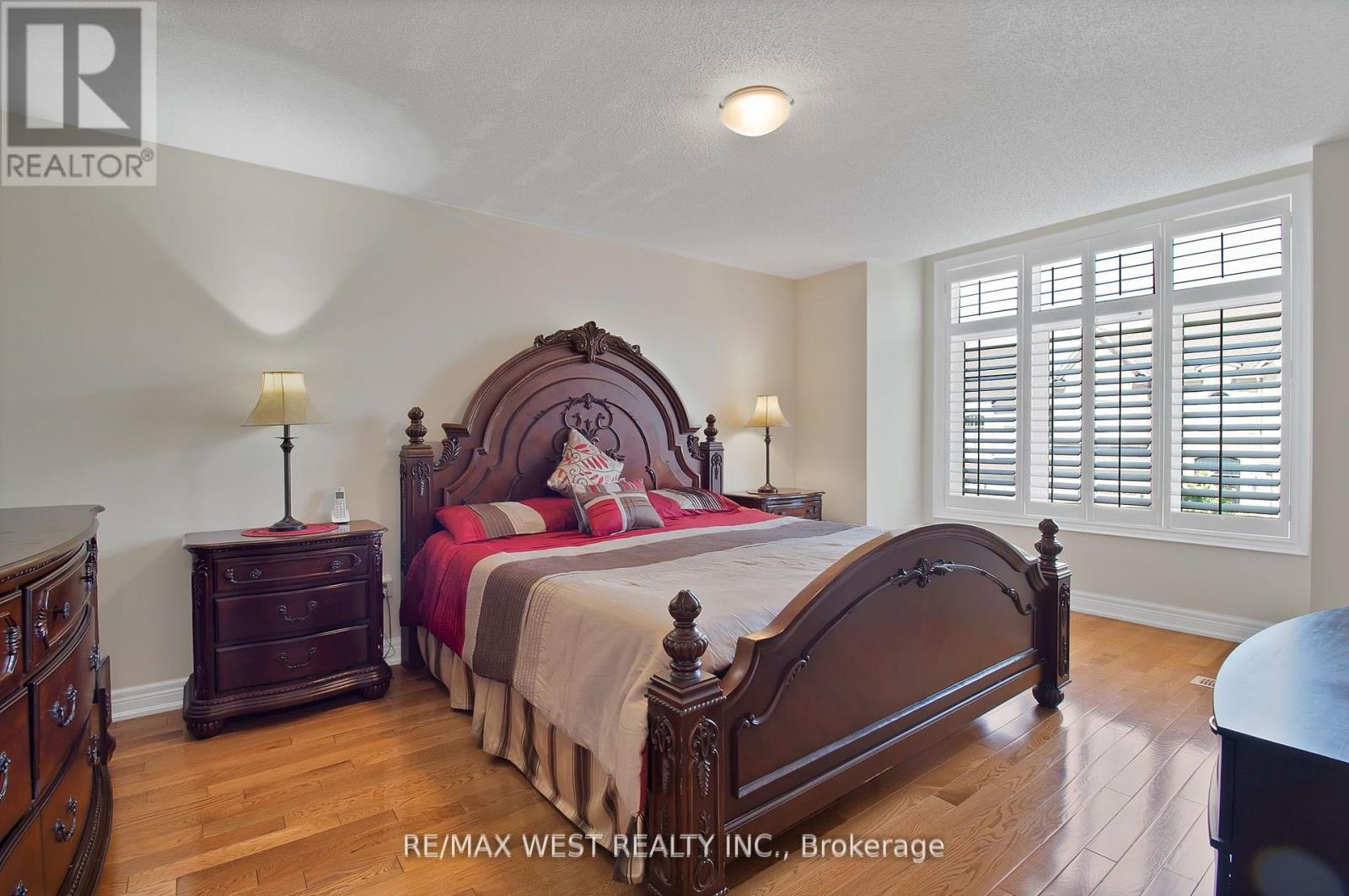 Photo 19 of 3 Fallowfield Road, Brampton ON