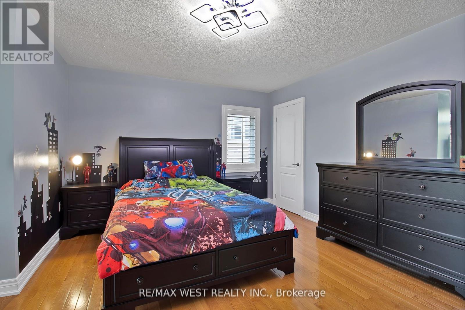 Photo 37 of 3 Fallowfield Road, Brampton ON