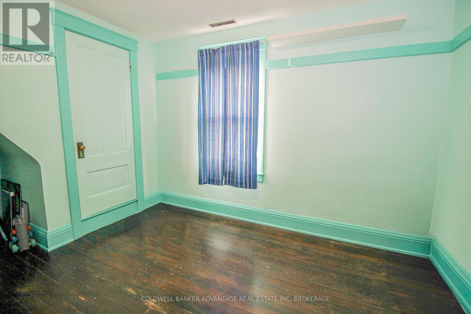 Photo 41 of 1048 Ontario Road, Welland ON