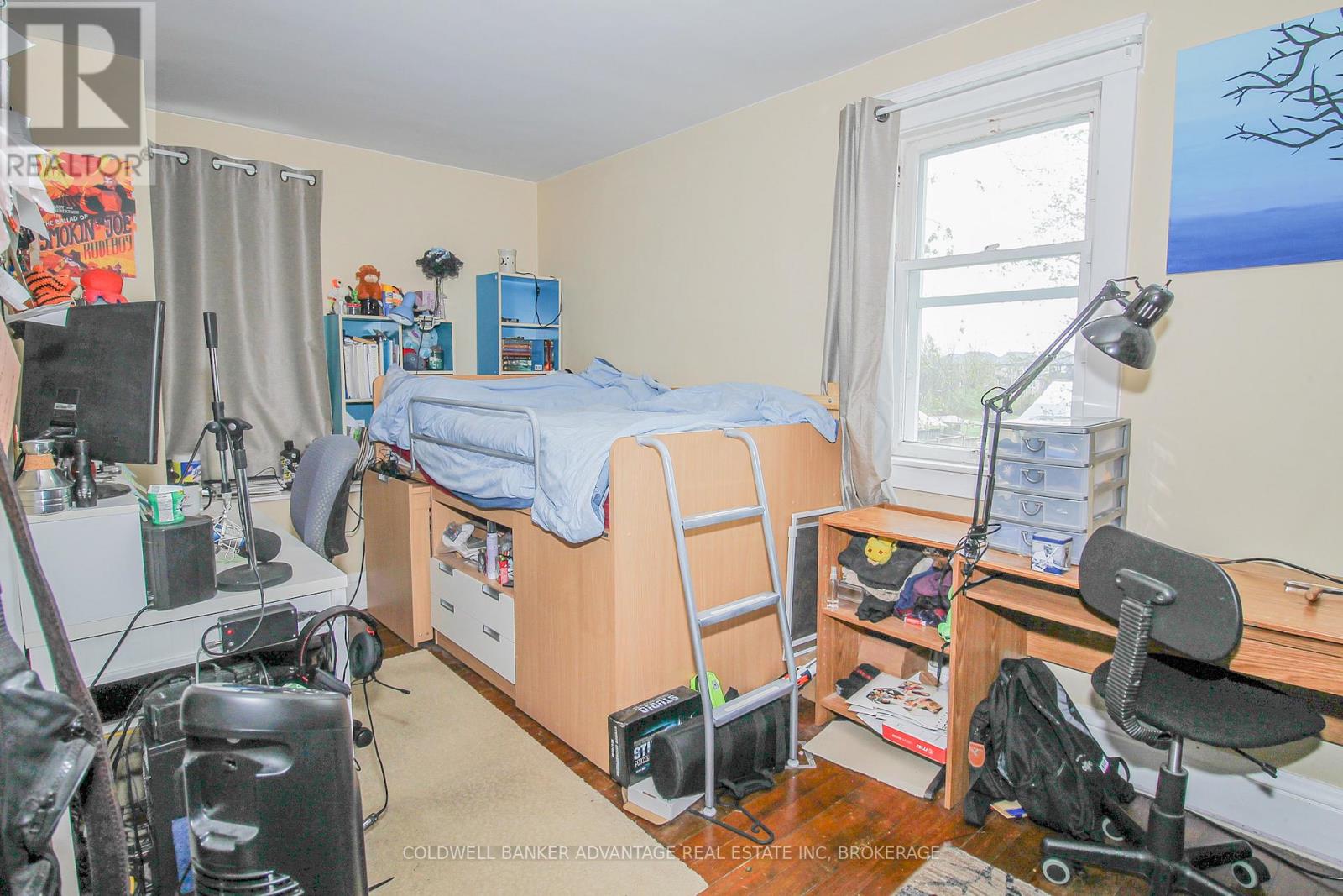 Photo 3 of 1048 Ontario Road, Welland ON