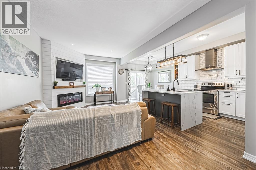 Photo 6 of 170 Palacebeach Trail Unit 14, Hamilton ON