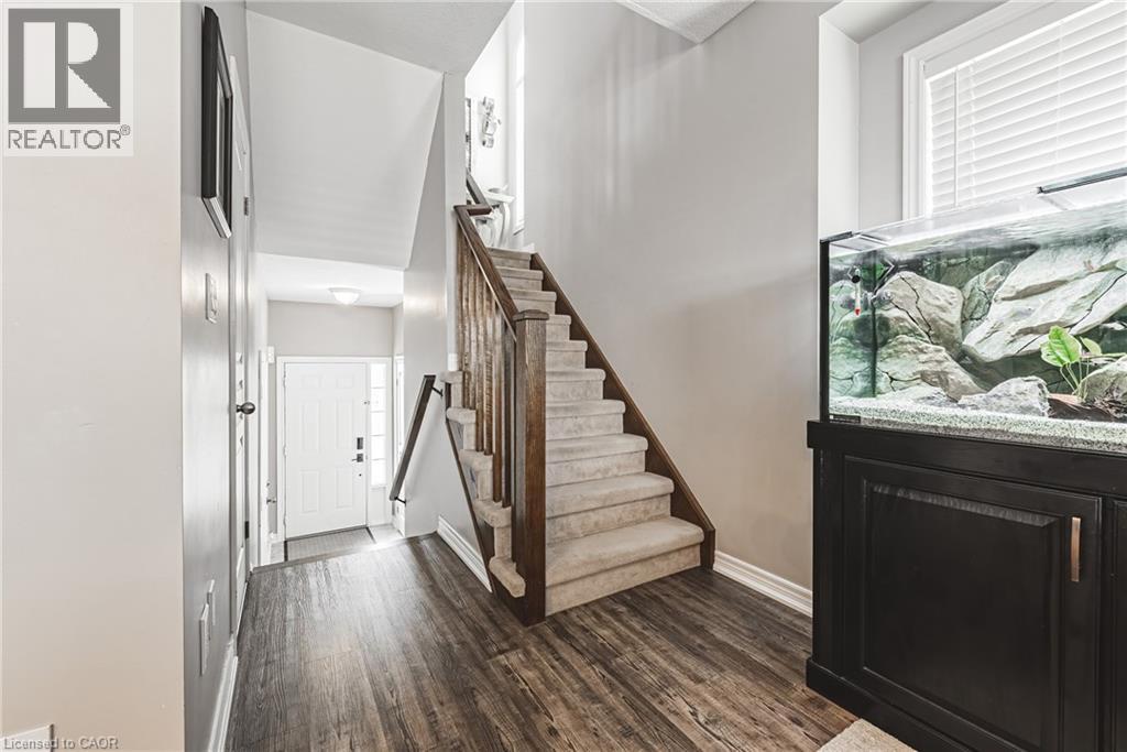 Photo 17 of 170 Palacebeach Trail Unit 14, Hamilton ON