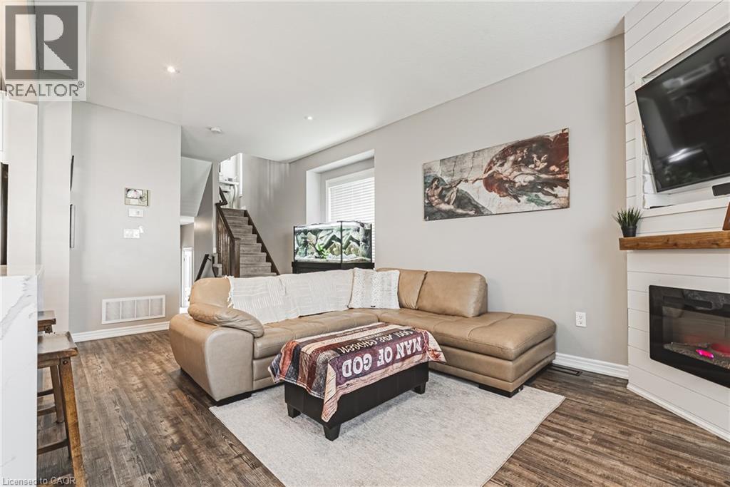 Photo 16 of 170 Palacebeach Trail Unit 14, Hamilton ON