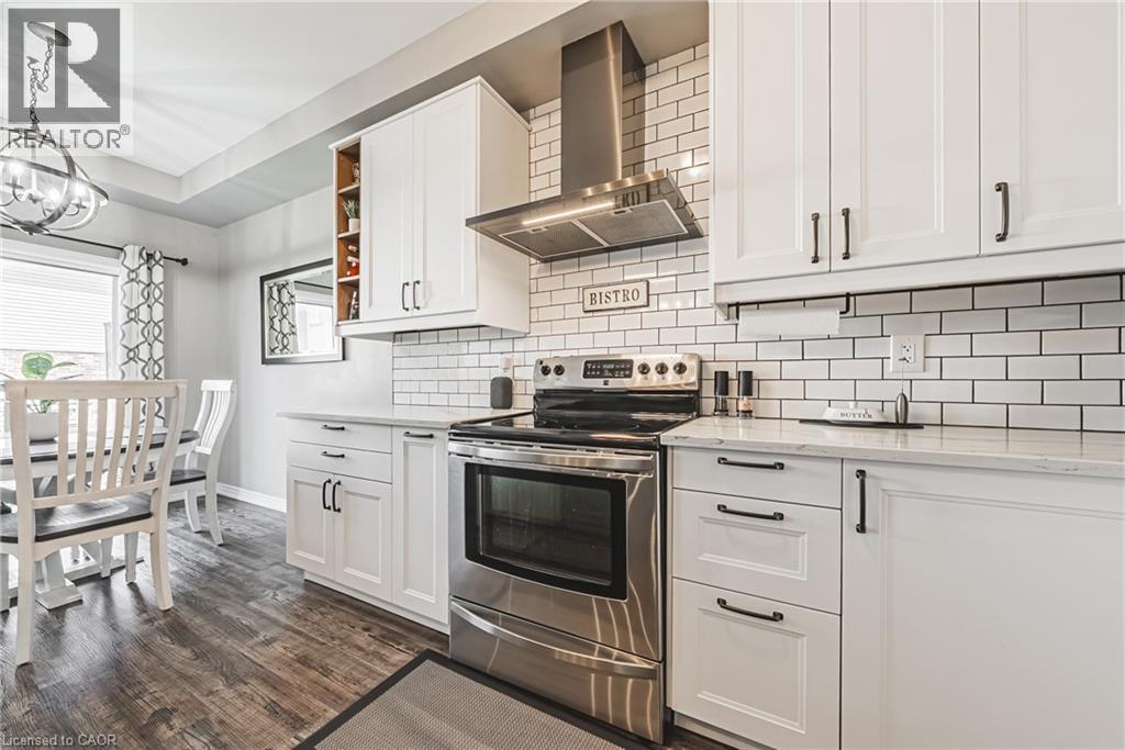 Photo 40 of 170 Palacebeach Trail Unit 14, Hamilton ON