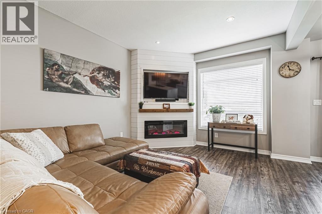 Photo 41 of 170 Palacebeach Trail Unit 14, Hamilton ON