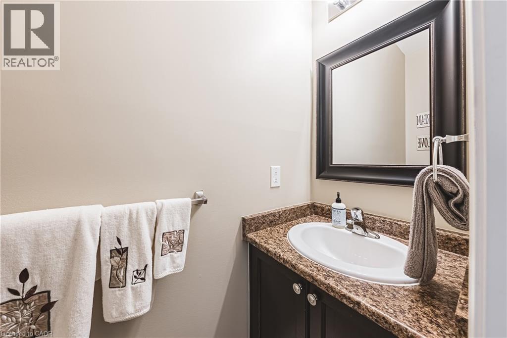 Photo 42 of 170 Palacebeach Trail Unit 14, Hamilton ON