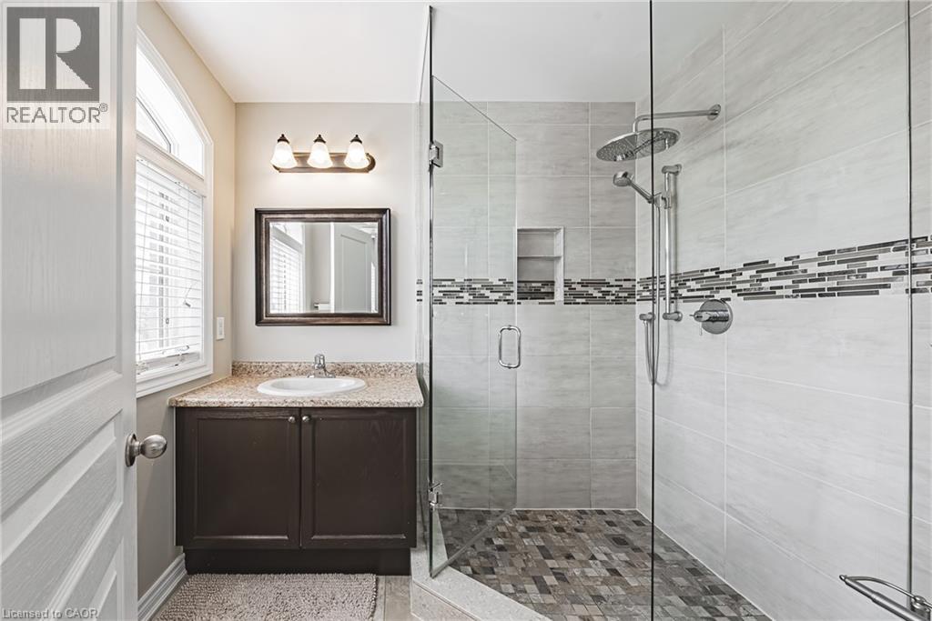 Photo 47 of 170 Palacebeach Trail Unit 14, Hamilton ON