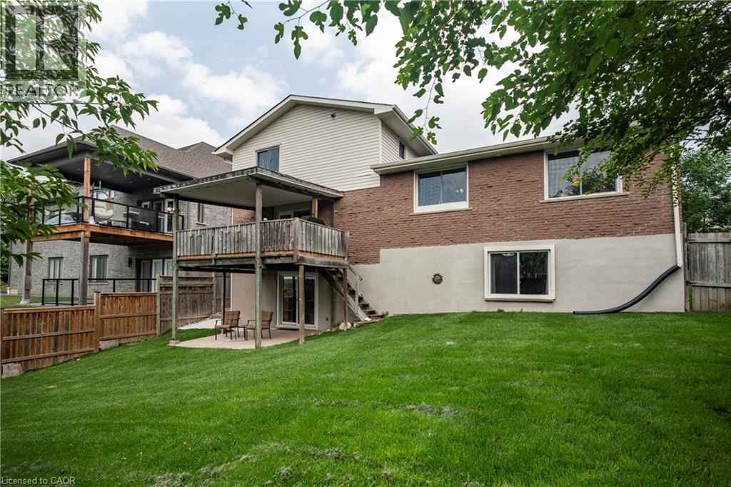 Photo 16 of 447 Old Chicopee Trail, Kitchener ON