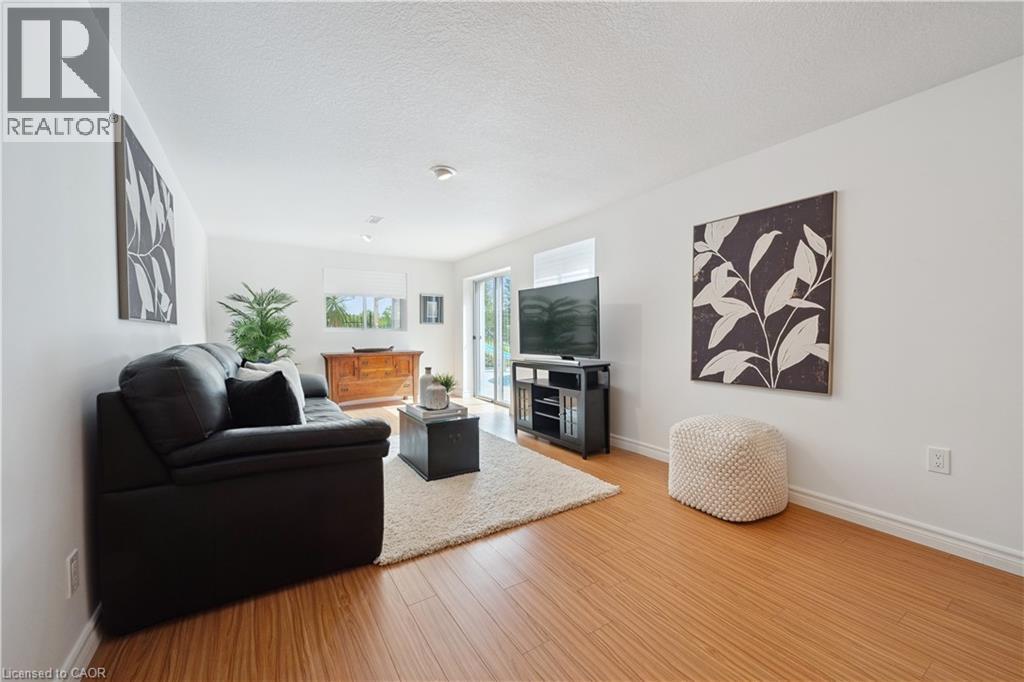 Photo 25 of 3850 Beaverdale Road, Cambridge ON