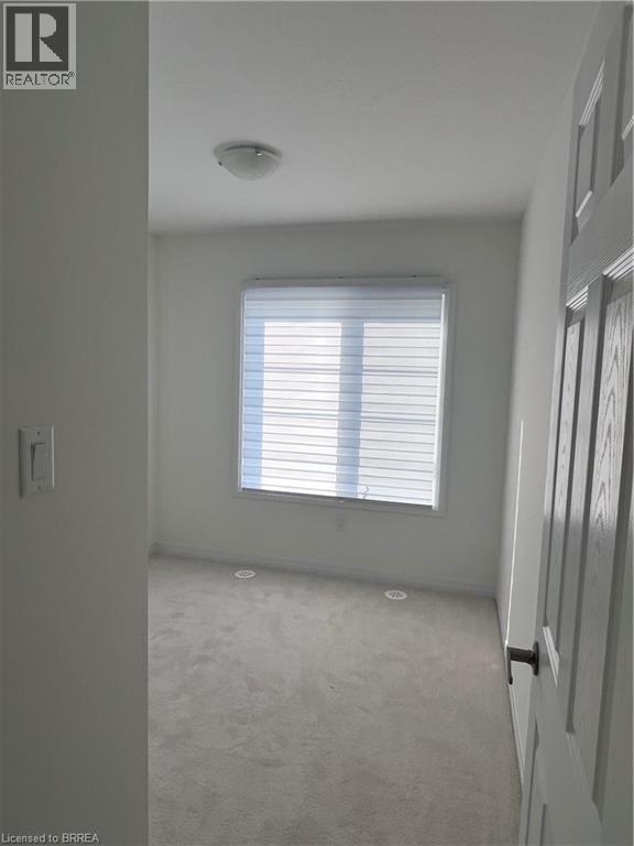 Photo 9 of 39 Hine Road, Brantford ON