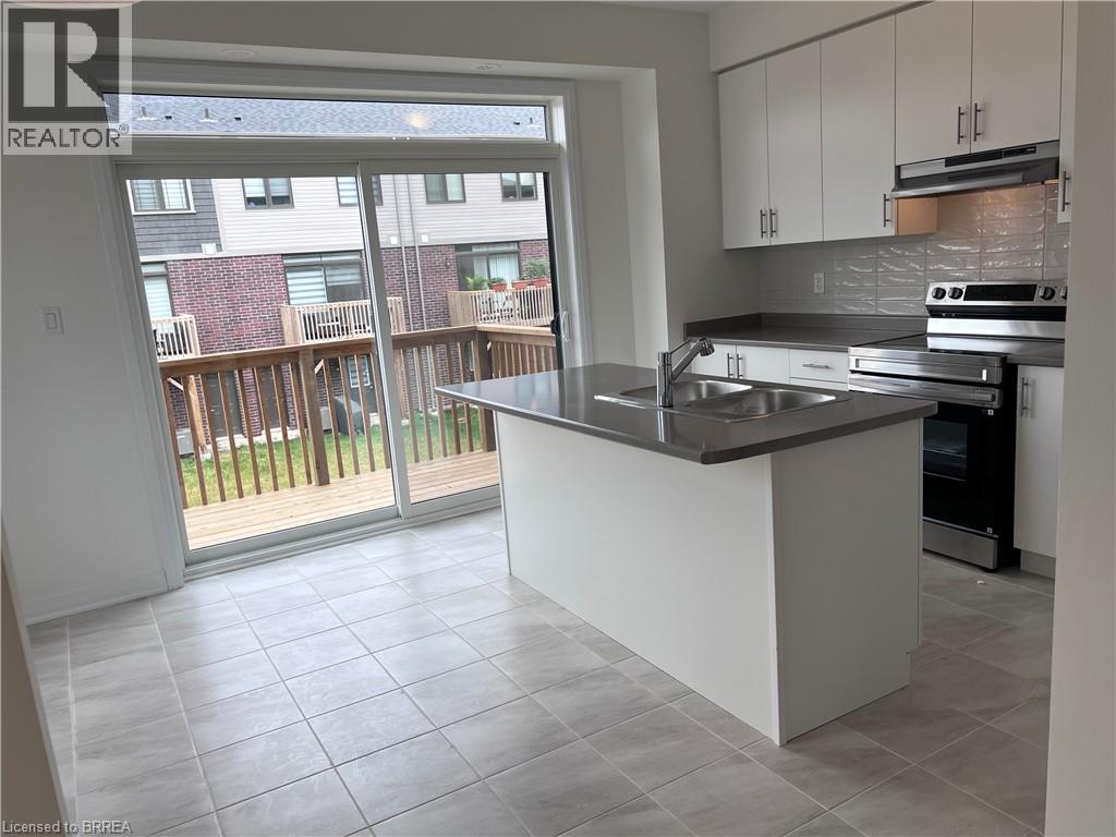 Photo 16 of 39 Hine Road, Brantford ON