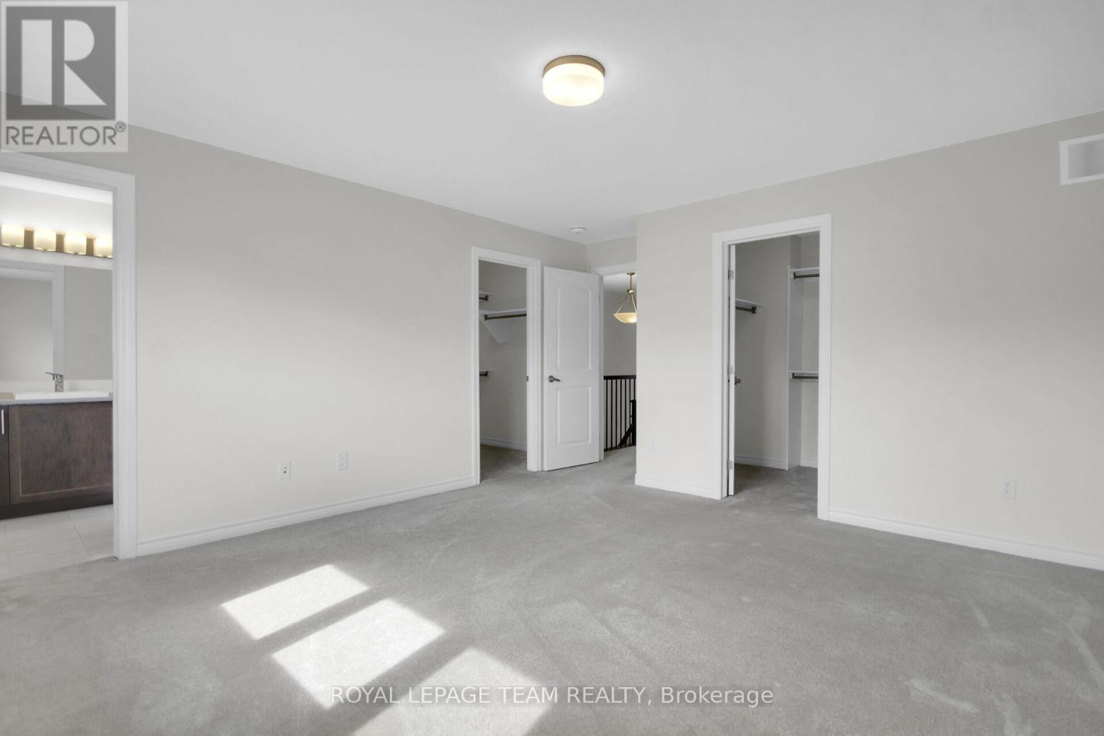 Photo 37 of 92 Mesa Drive, Ottawa ON
