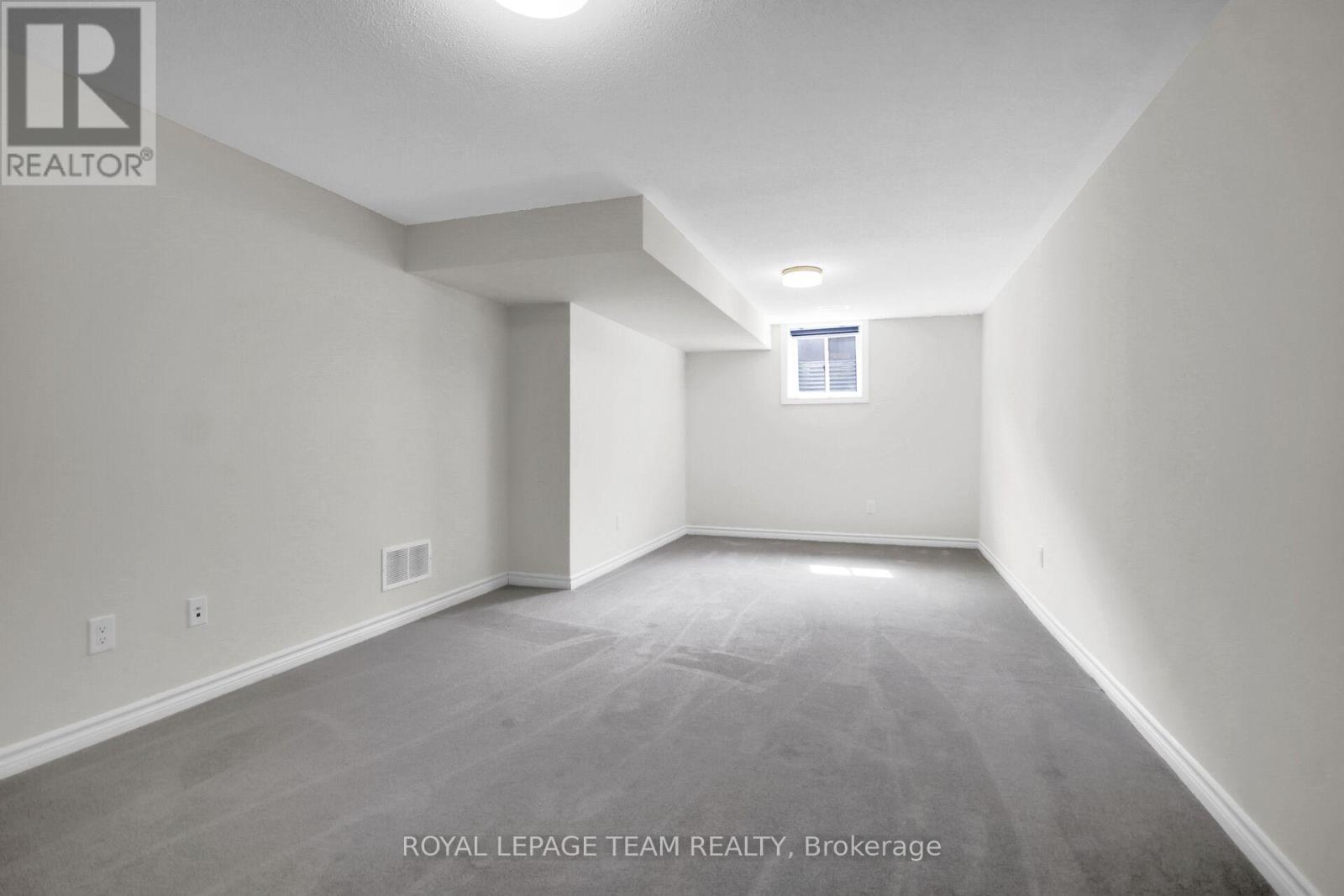 Photo 42 of 92 Mesa Drive, Ottawa ON