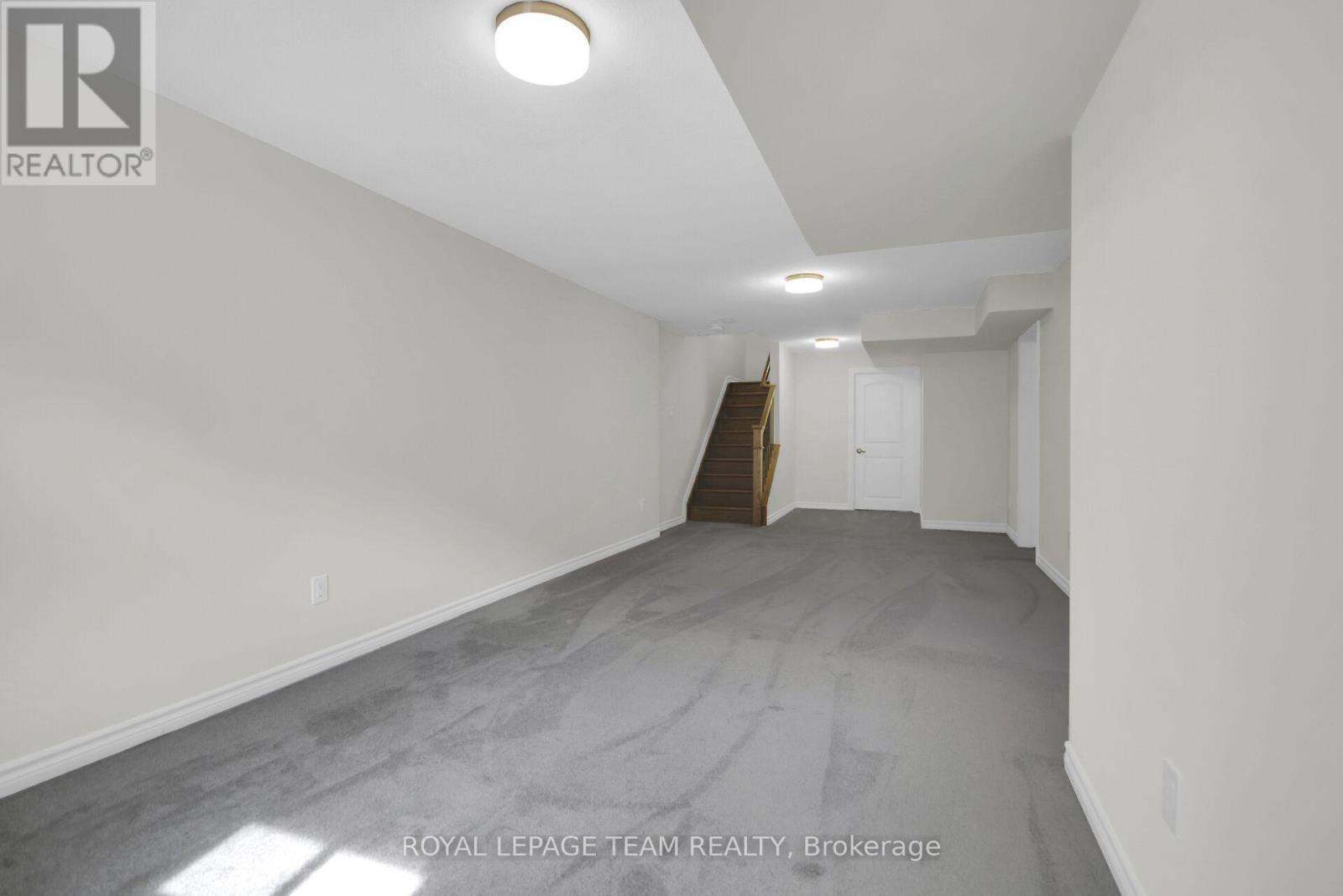 Photo 45 of 92 Mesa Drive, Ottawa ON