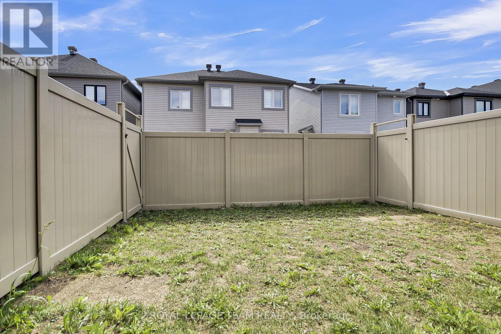 Photo 48 of 92 Mesa Drive, Ottawa ON