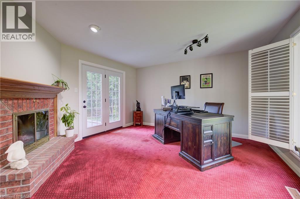 Photo 3 of 587 Manorwood Court, Waterloo ON