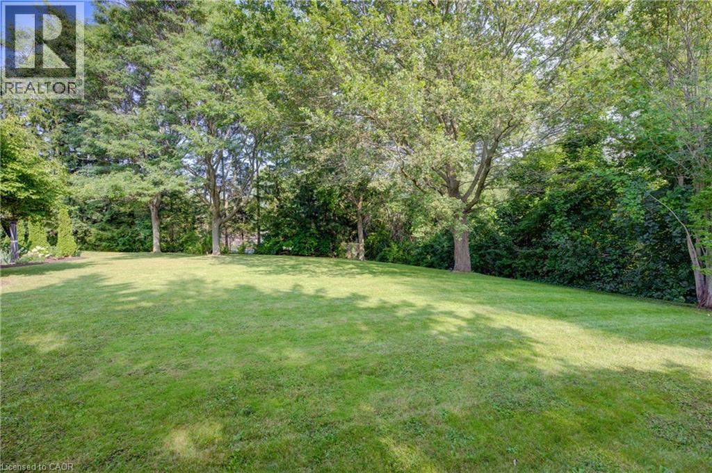 Photo 30 of 587 Manorwood Court, Waterloo ON