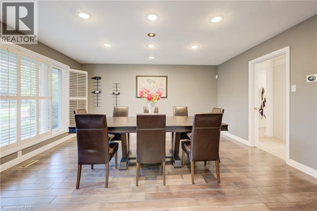 Photo 23 of 587 Manorwood Court, Waterloo ON