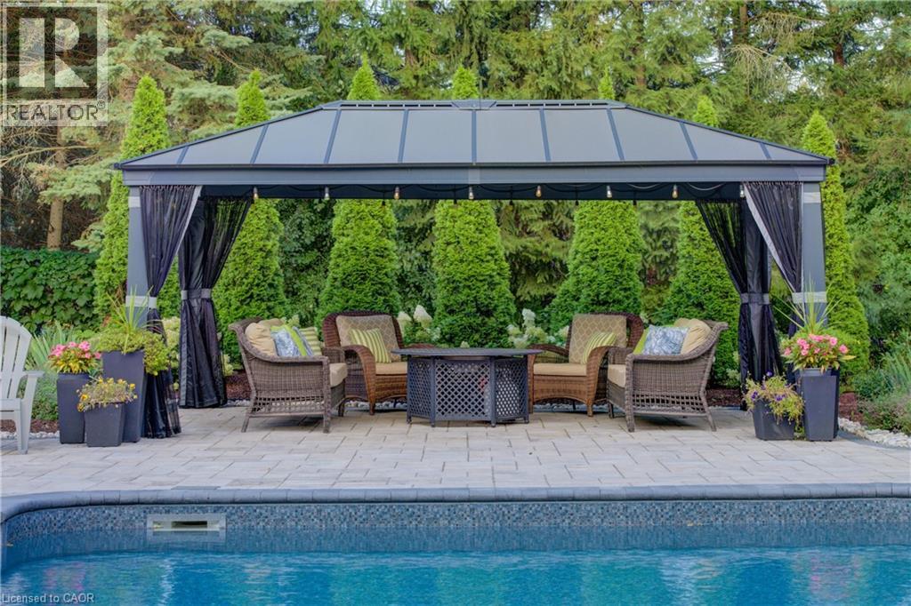 Photo 40 of 587 Manorwood Court, Waterloo ON