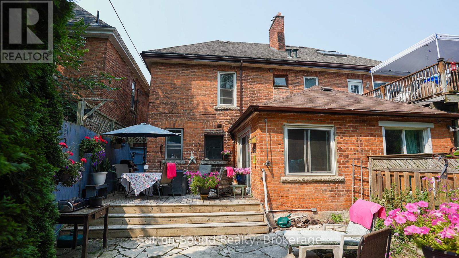 Photo 21 of 735 4th Avenue E, Owen Sound ON