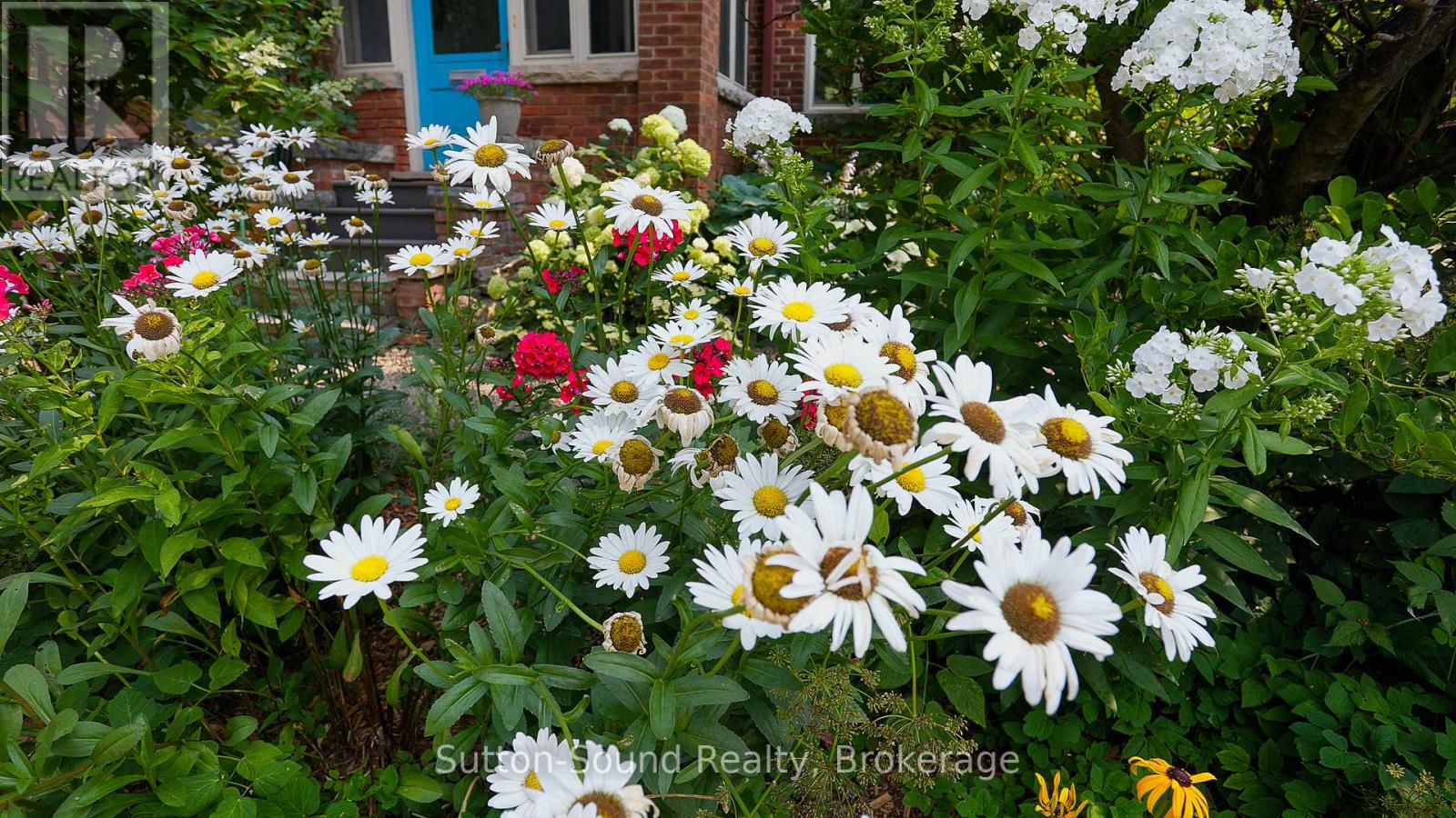 Photo 43 of 735 4th Avenue E, Owen Sound ON