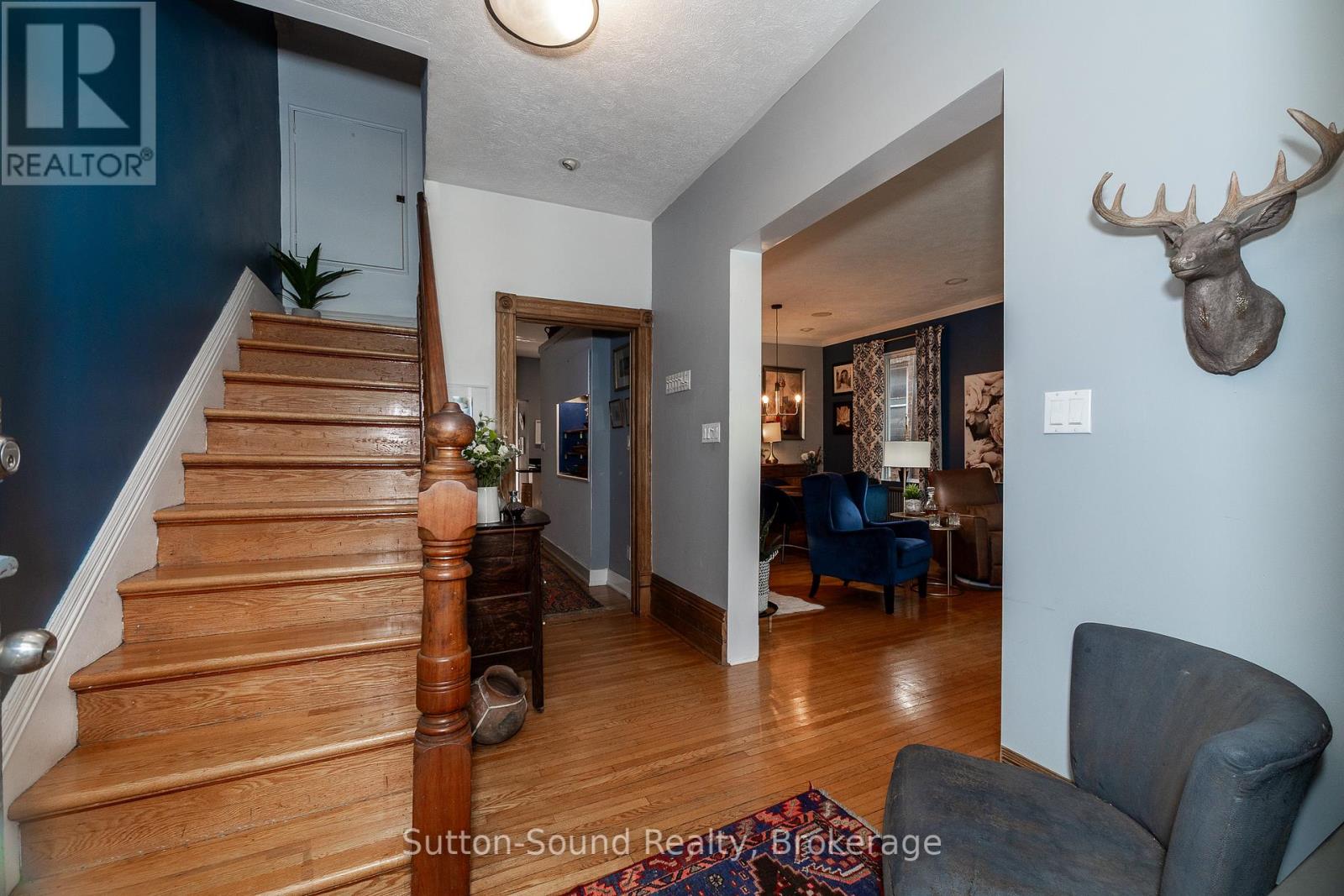 Photo 14 of 735 4th Avenue E, Owen Sound ON